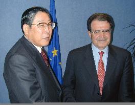 Prodi tells Okuda he hopes for more Japan investments in EU